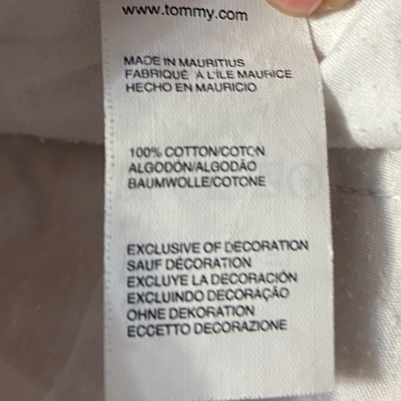 Tommy Hilfiger shorts Size 36 - Picture 4 of 4